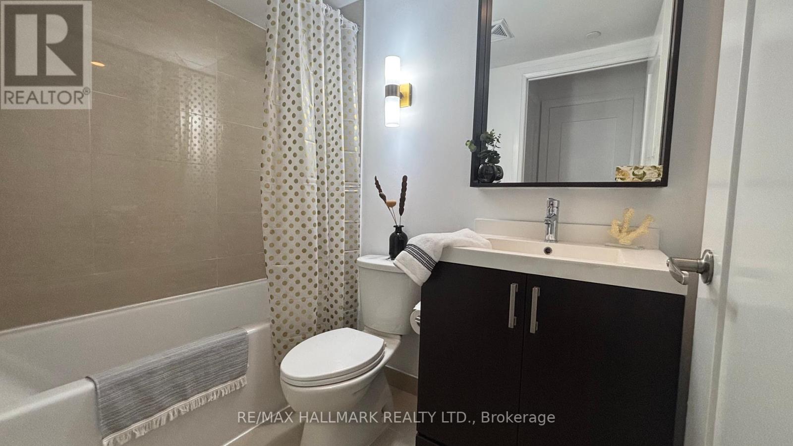 Photo 11 of 1008 18 Graydon Hall Drive, Toronto ON