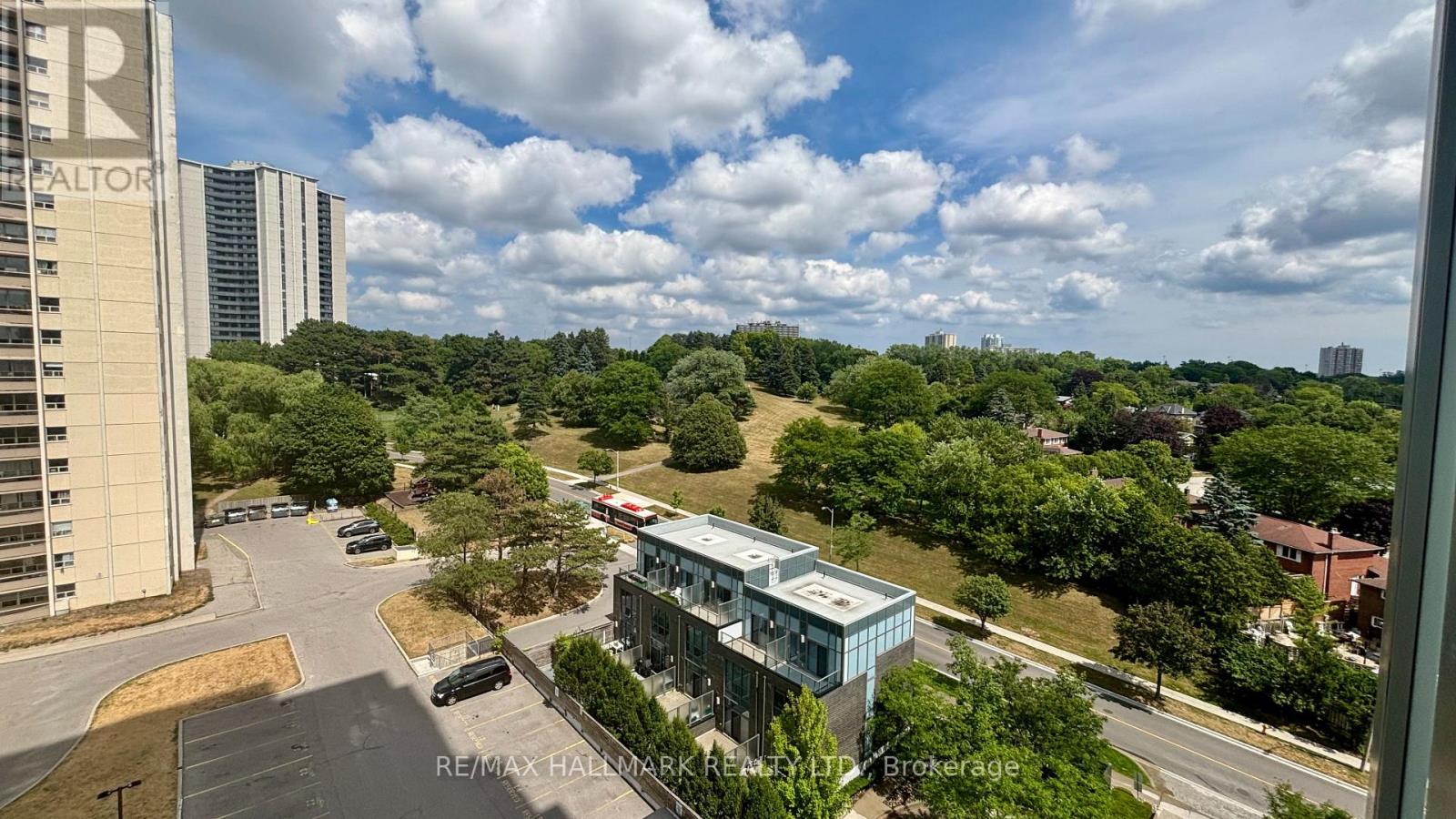 Photo 20 of 1008 18 Graydon Hall Drive, Toronto ON