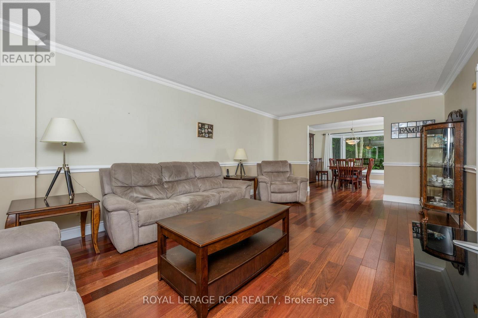 Photo 10 of 832 Boston Mills Road, Caledon ON