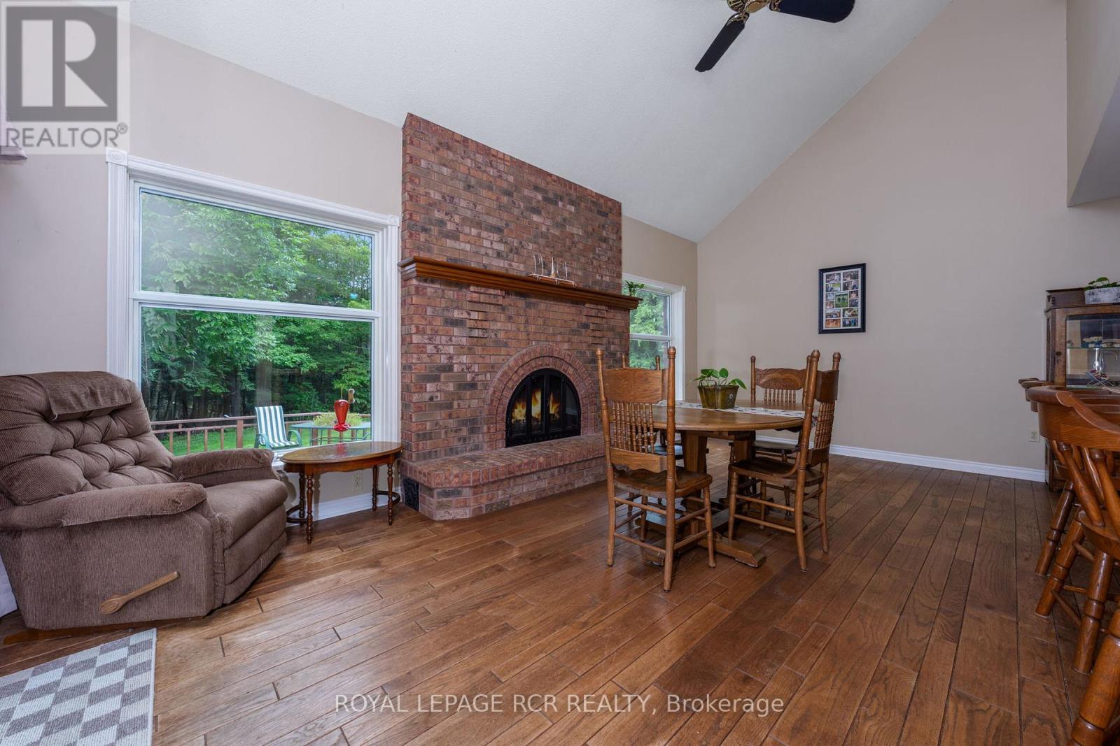 Photo 20 of 832 Boston Mills Road, Caledon ON