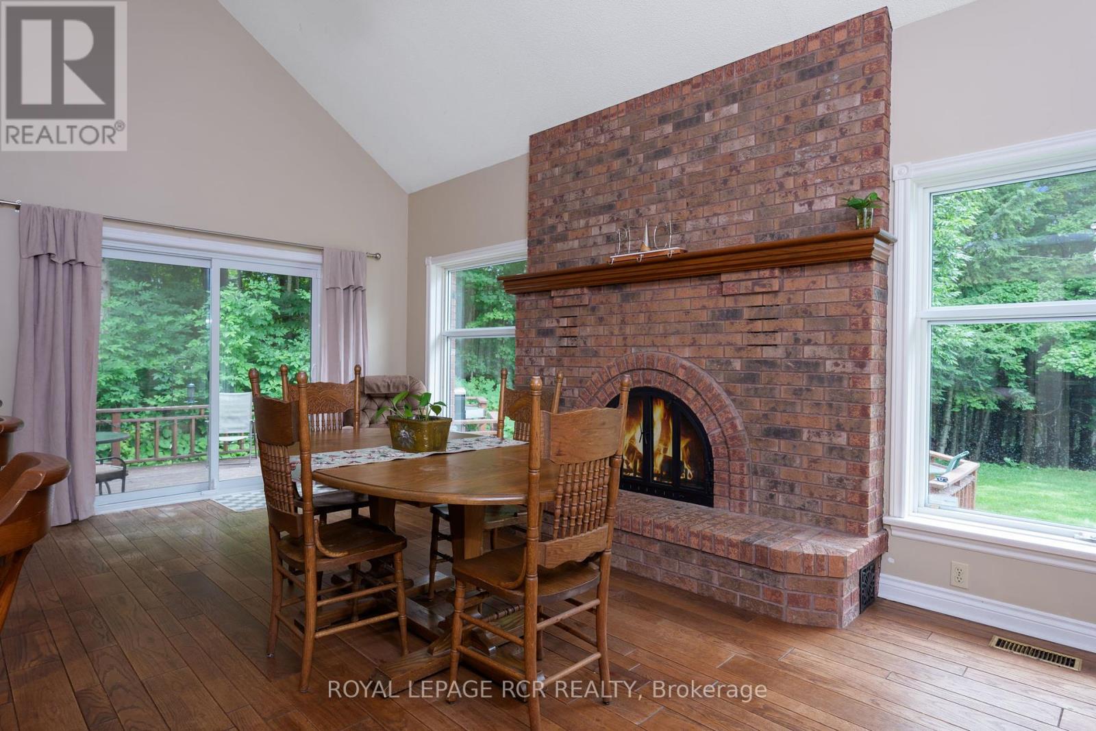 Photo 21 of 832 Boston Mills Road, Caledon ON