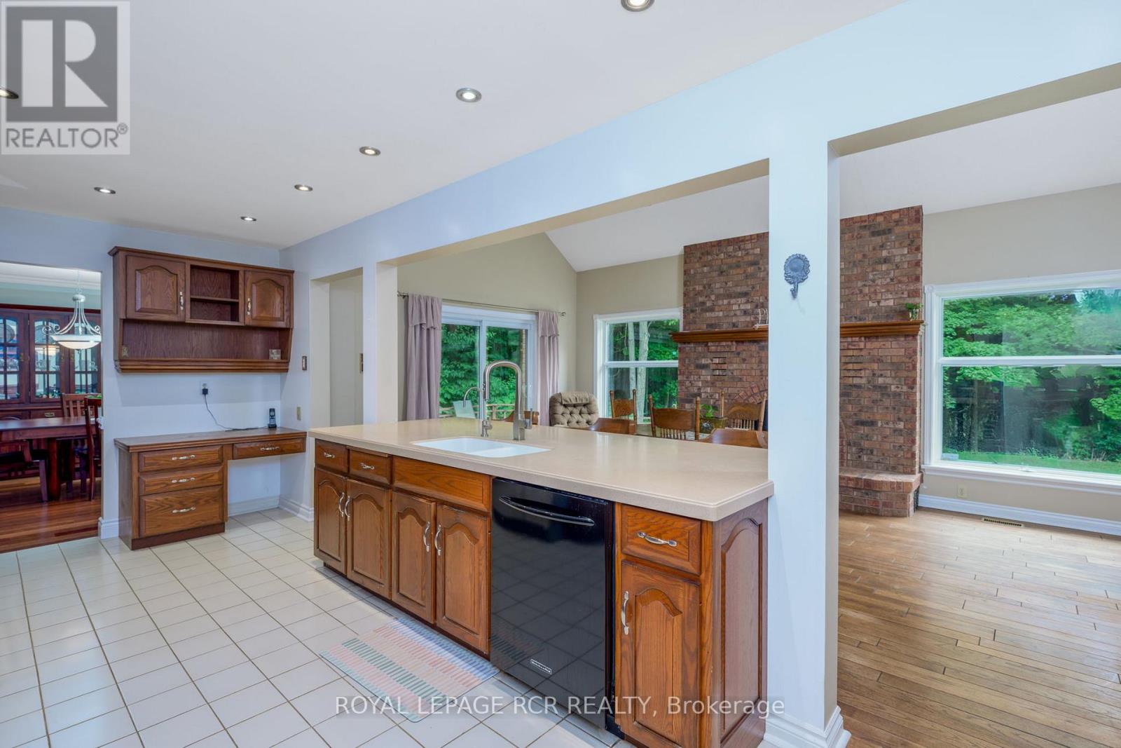 Photo 18 of 832 Boston Mills Road, Caledon ON