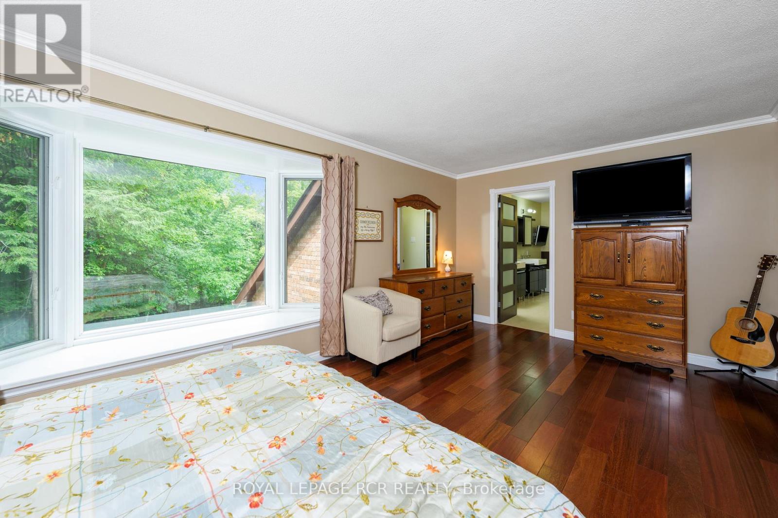 Photo 24 of 832 Boston Mills Road, Caledon ON