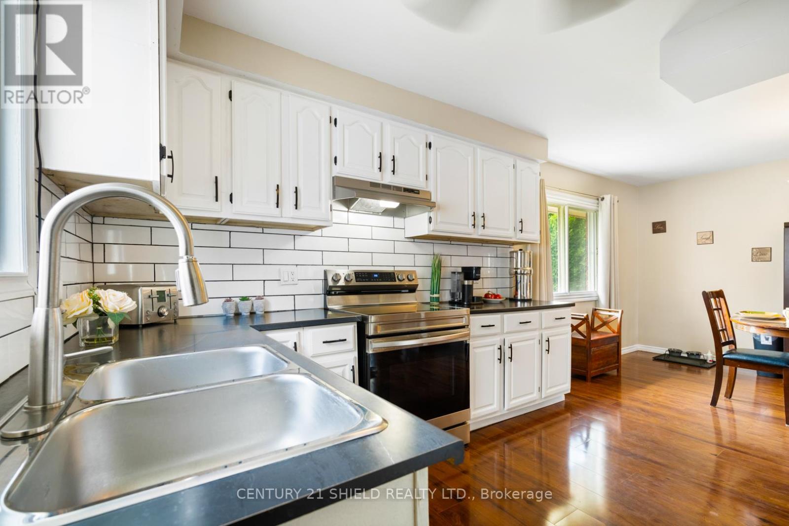Photo 9 of 119 Anthony Street, Cornwall ON