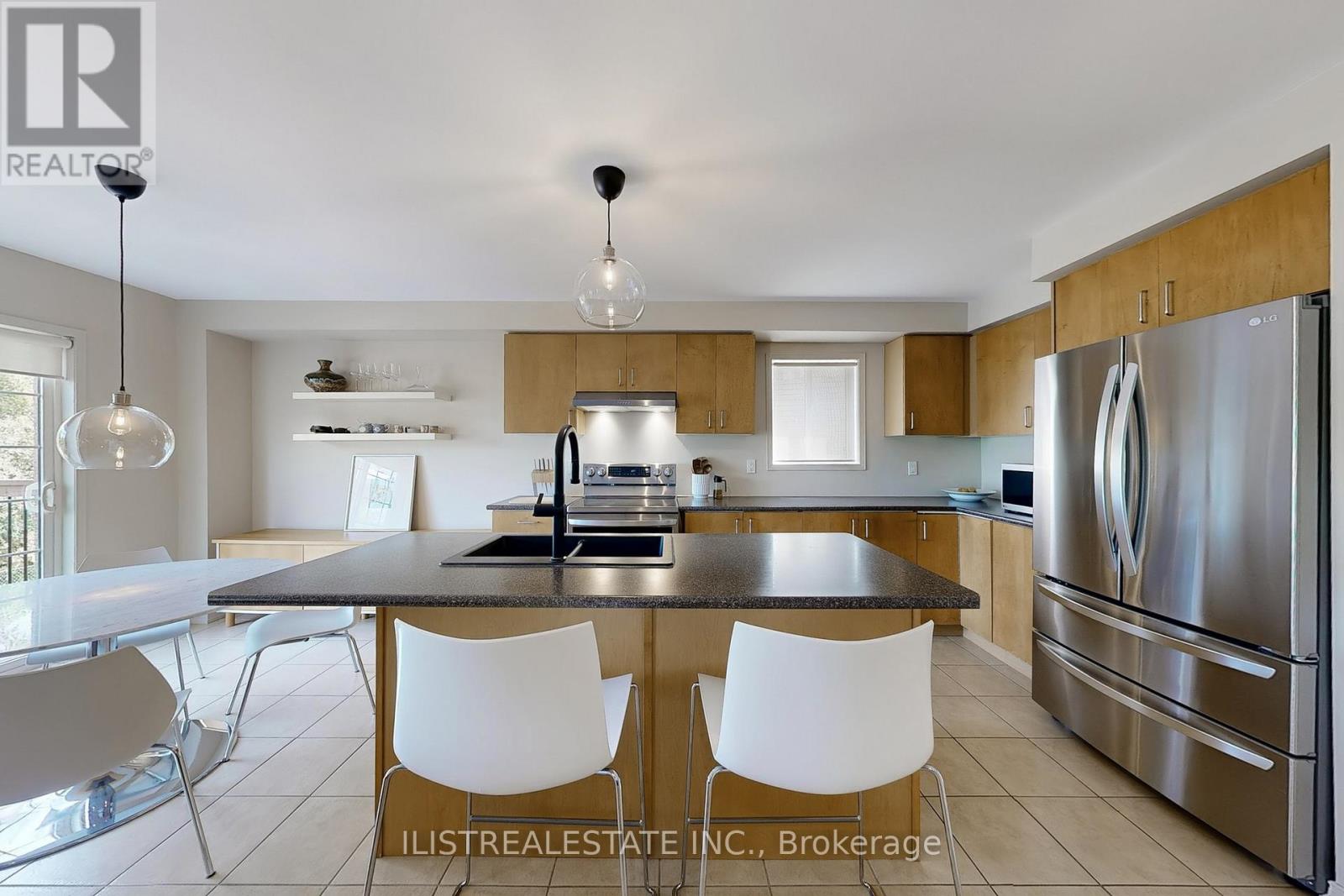 Photo 13 of 50 Moynahan Crescent, Ajax ON