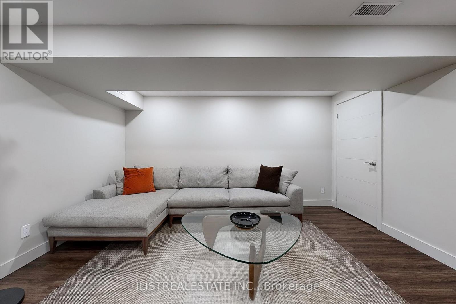 Photo 43 of 50 Moynahan Crescent, Ajax ON