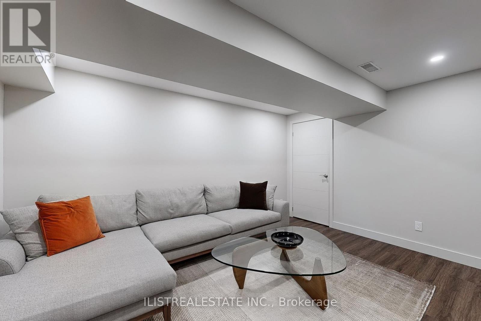 Photo 44 of 50 Moynahan Crescent, Ajax ON