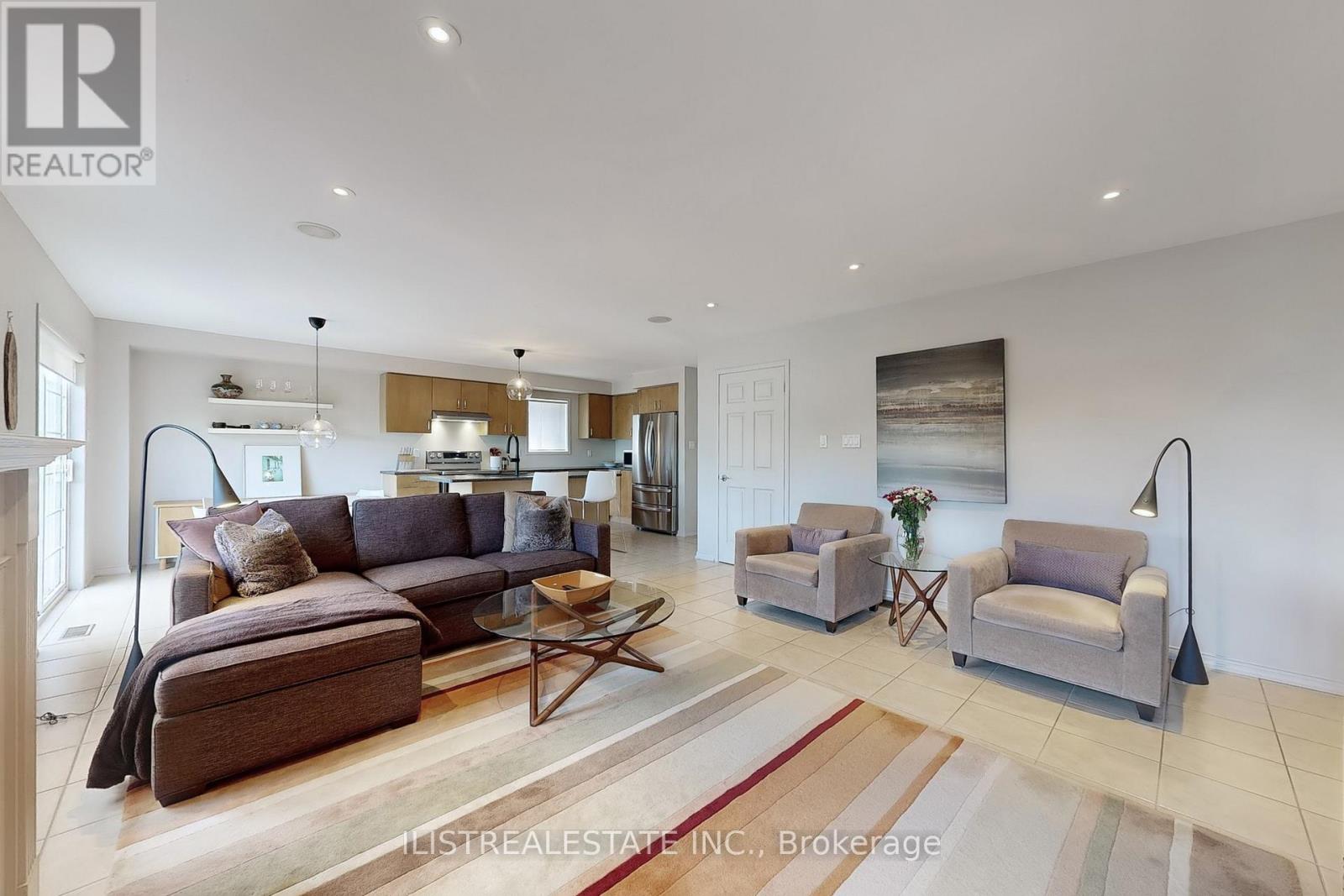 Photo 6 of 50 Moynahan Crescent, Ajax ON