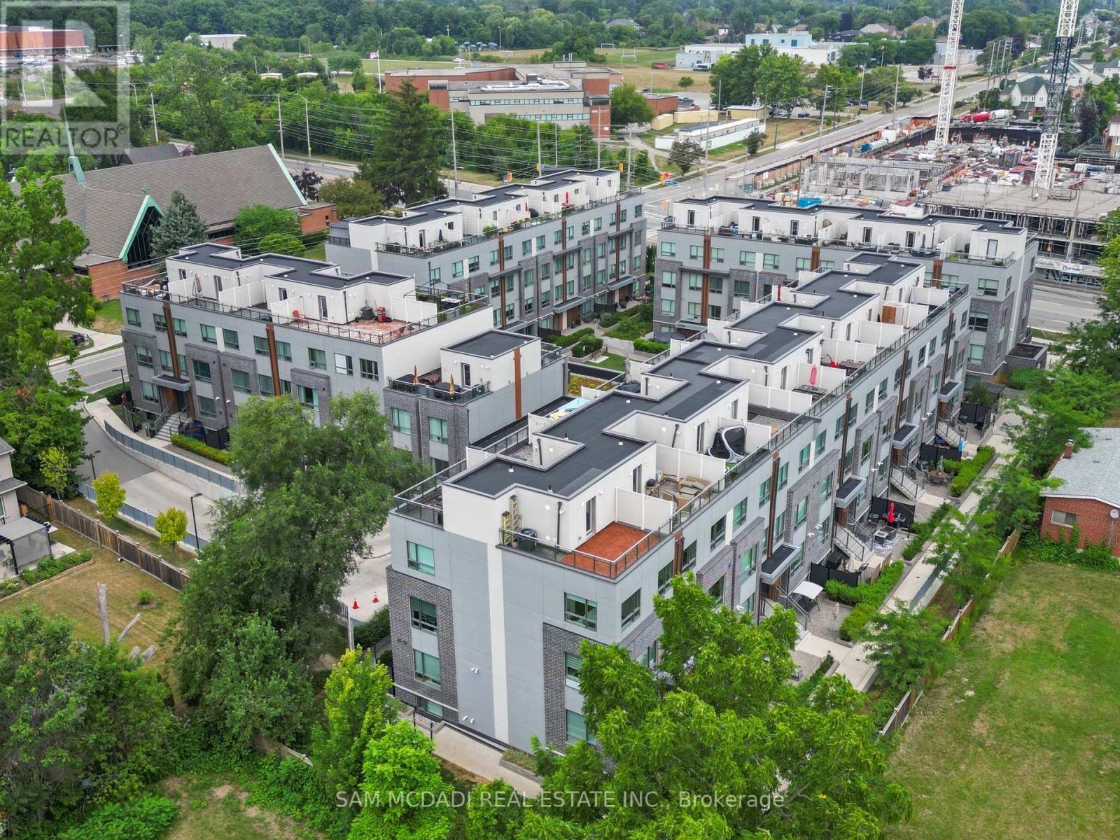 Photo 29 of 39 650 Atwater Avenue, Mississauga ON