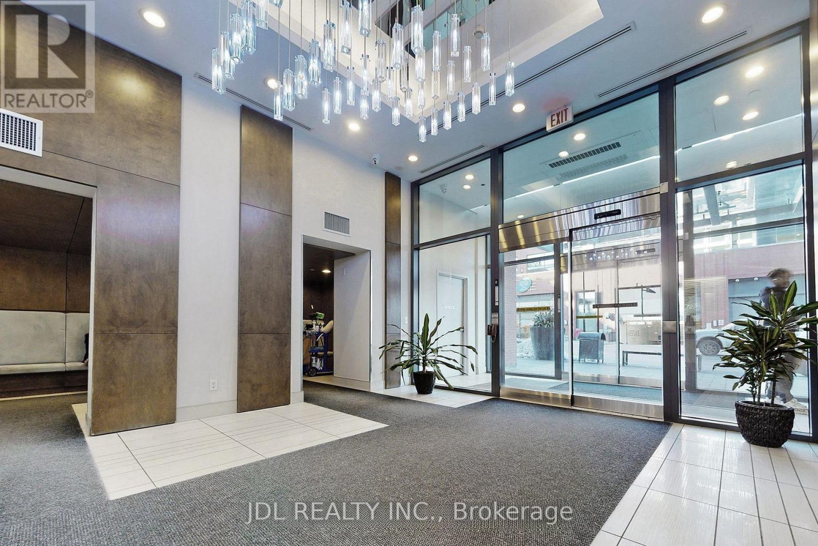 Photo 3 of 3206 2212 Lakeshore Boulevard W, Toronto ON