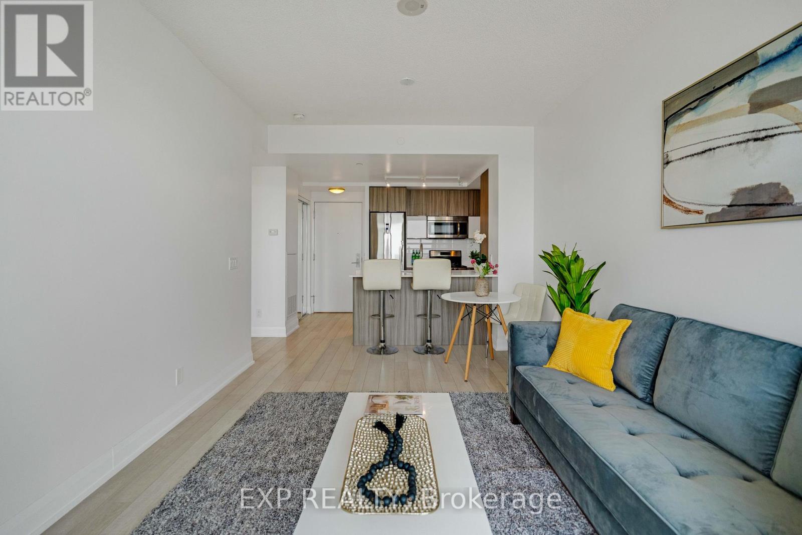 Photo 11 of 4506 56 Annie Craig Drive, Toronto ON