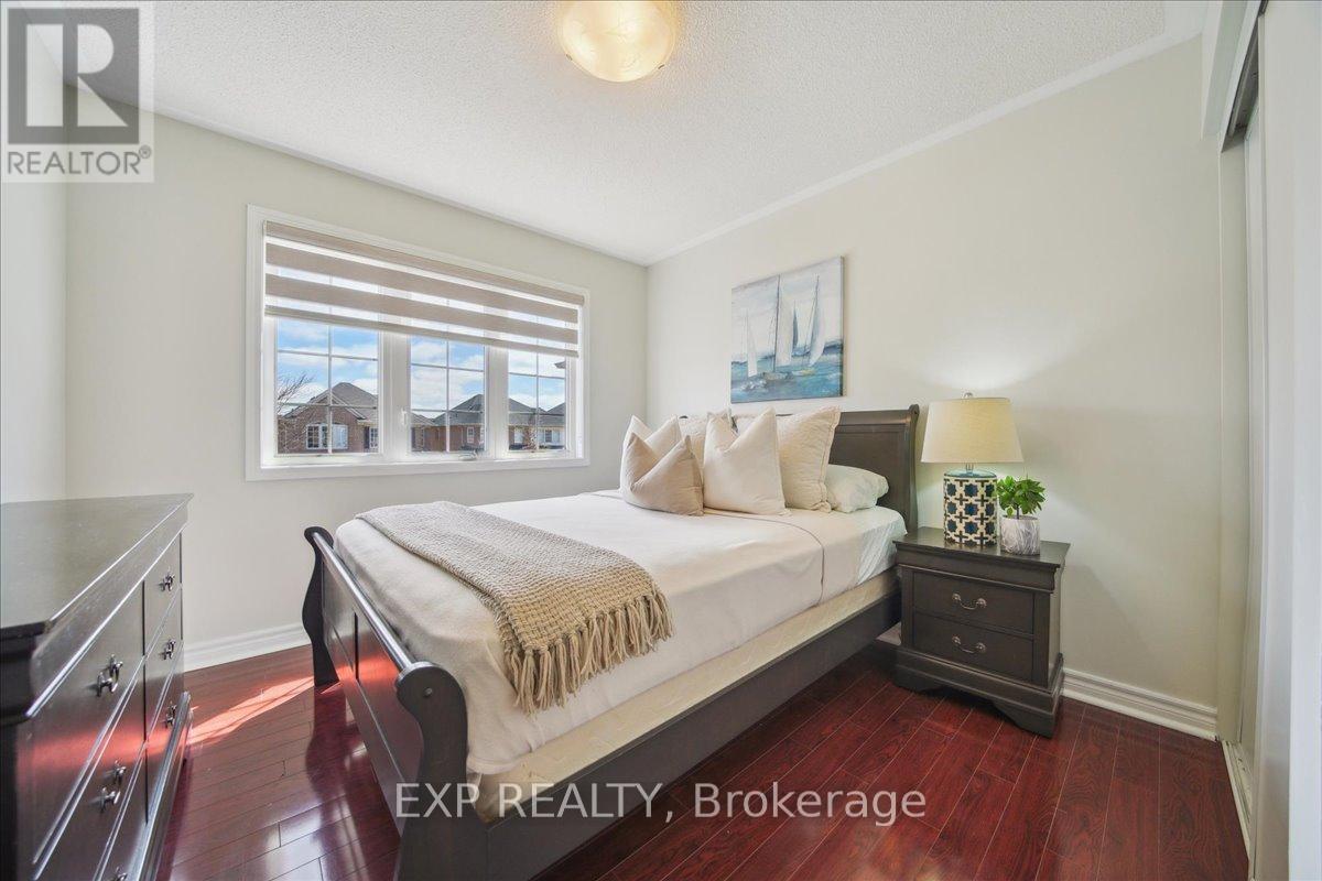 Photo 14 of 18 Raccoon Street, Brampton ON