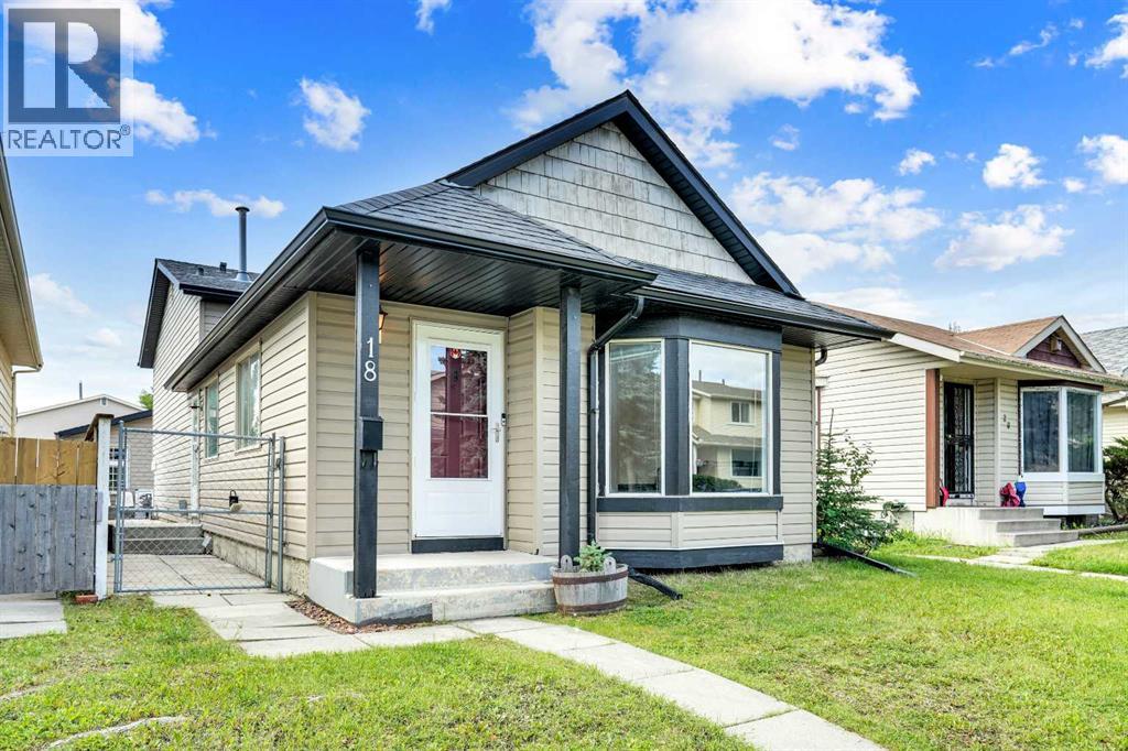 18 Erin Ridge Road SE, Calgary, Alberta
