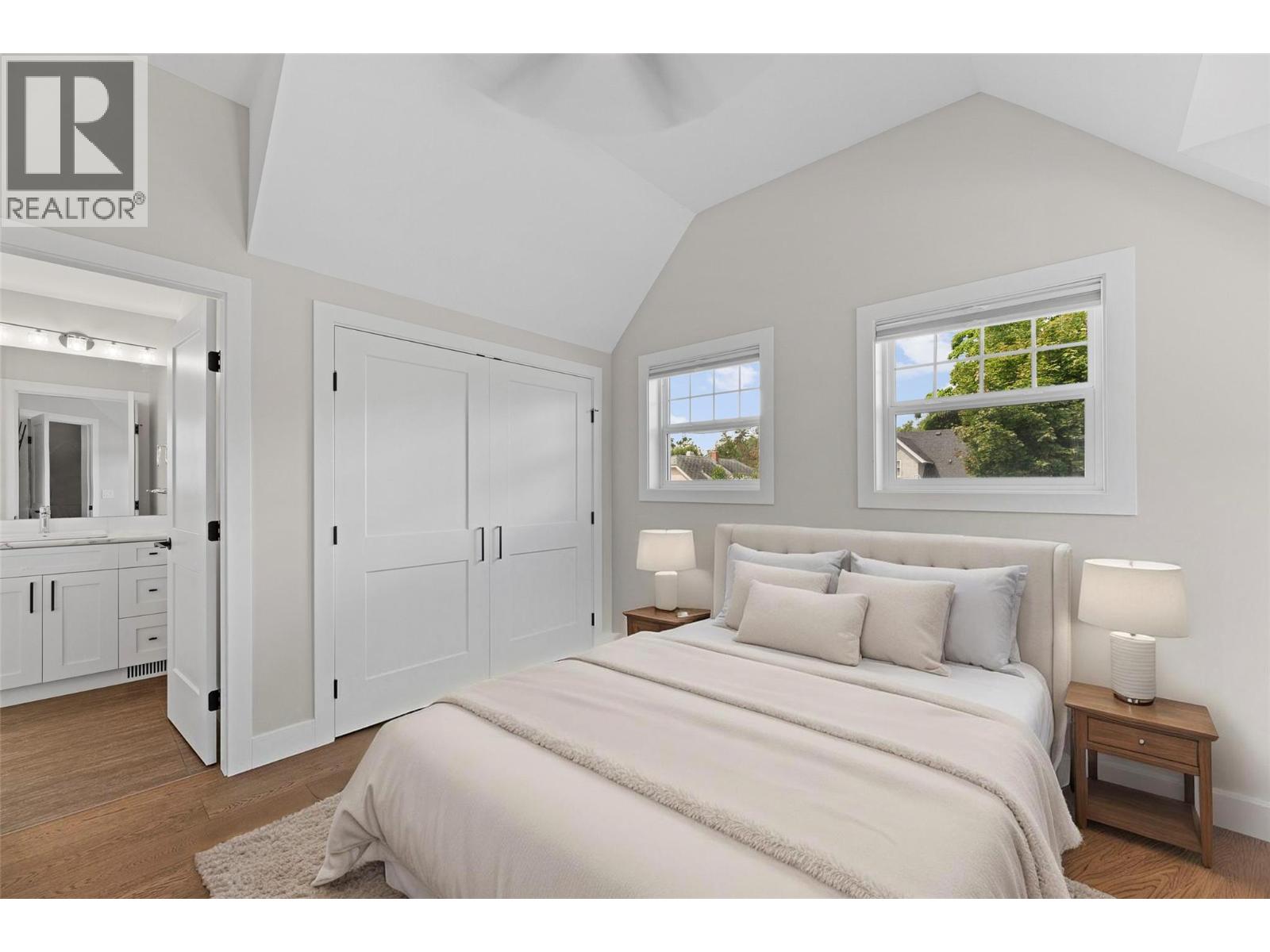 Photo 44 of 530 Rowcliffe Avenue, Kelowna BC