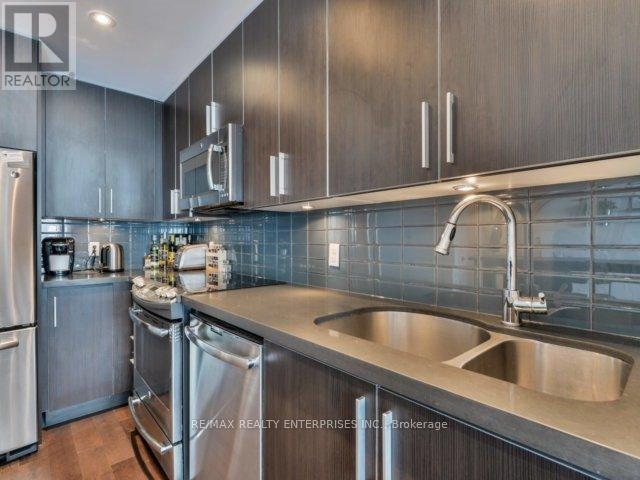 Photo 4 of Lph 06 2212 Lake Shore Boulevard W, Toronto ON