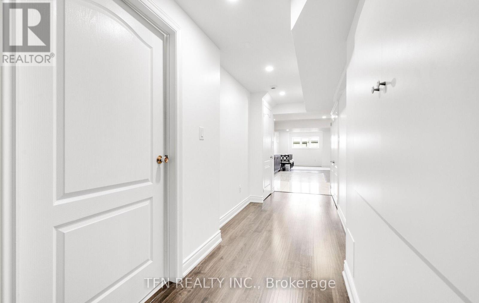 Photo 25 of 46 Lola Crescent, Brampton ON