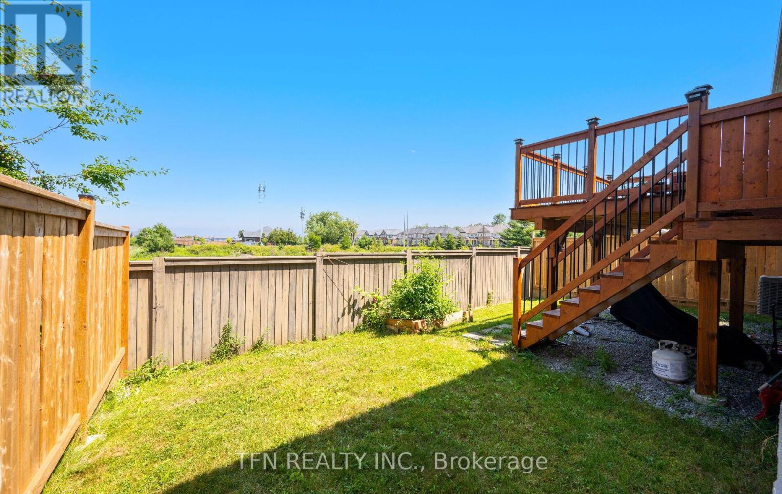 Photo 7 of 46 Lola Crescent, Brampton ON