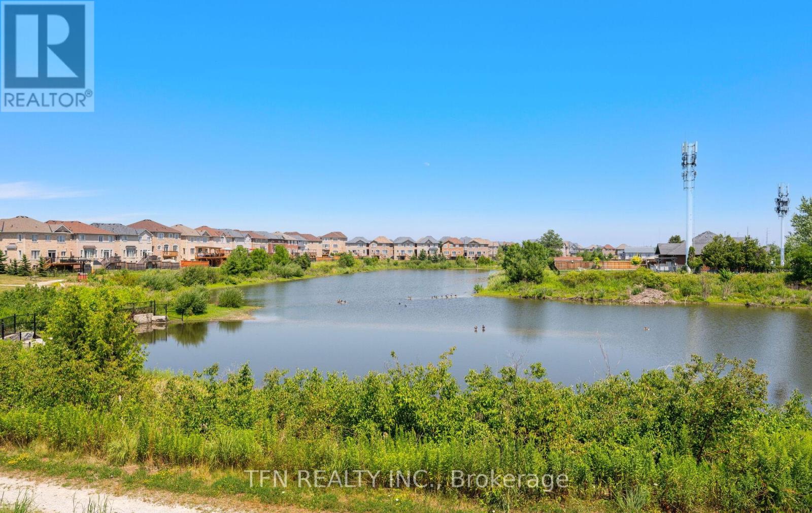Photo 14 of 46 Lola Crescent, Brampton ON