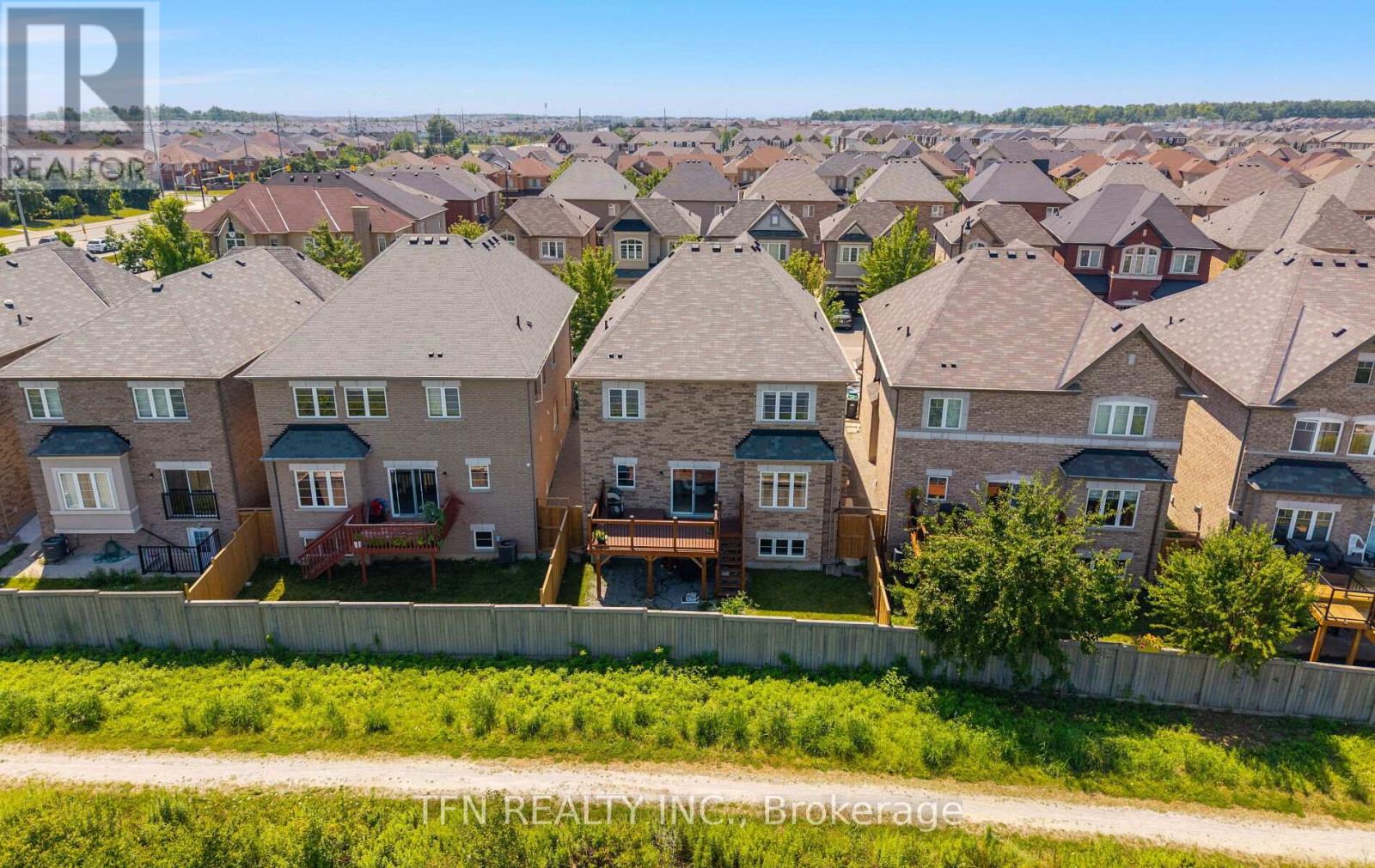 Photo 37 of 46 Lola Crescent, Brampton ON