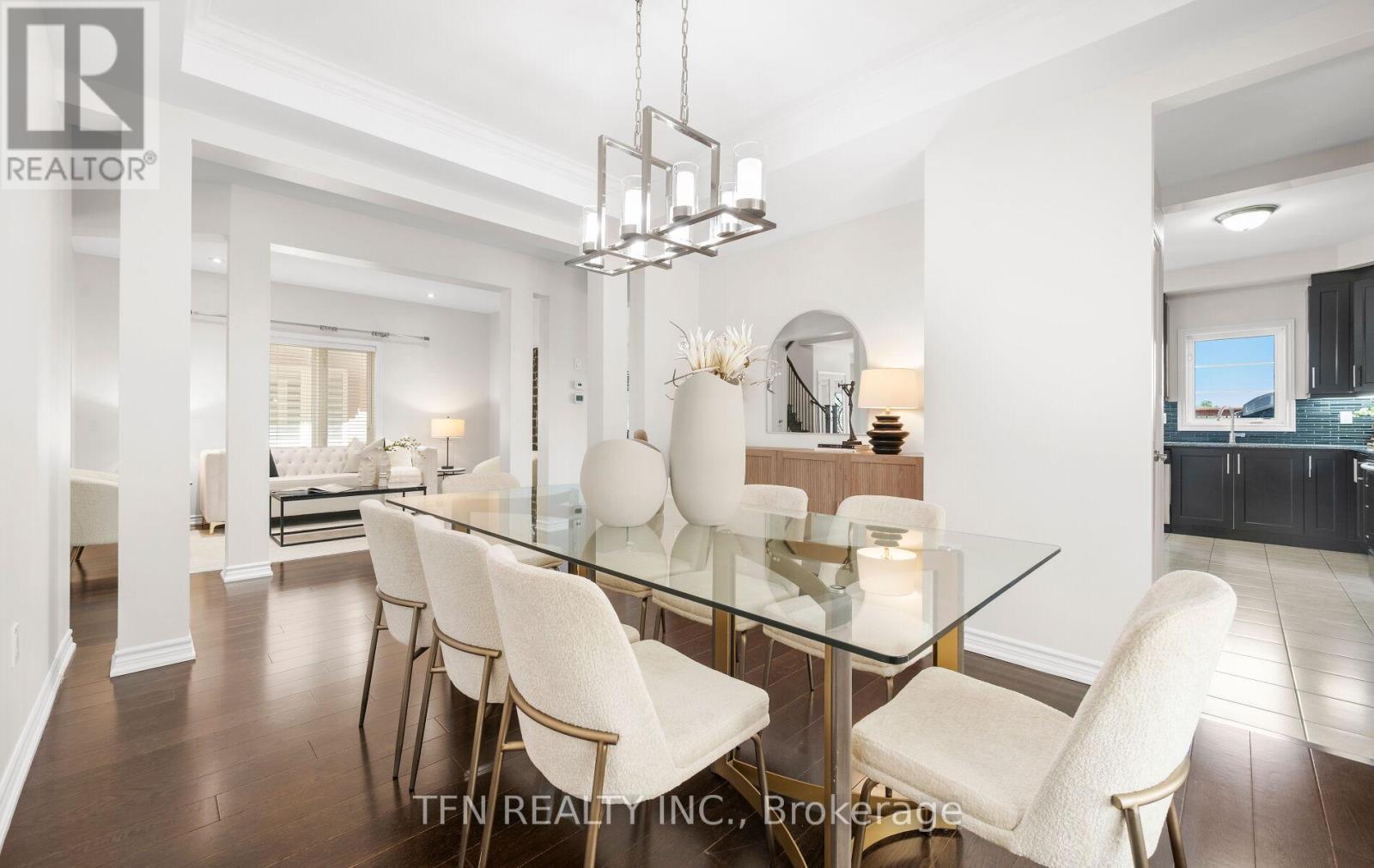 Photo 2 of 46 Lola Crescent, Brampton ON
