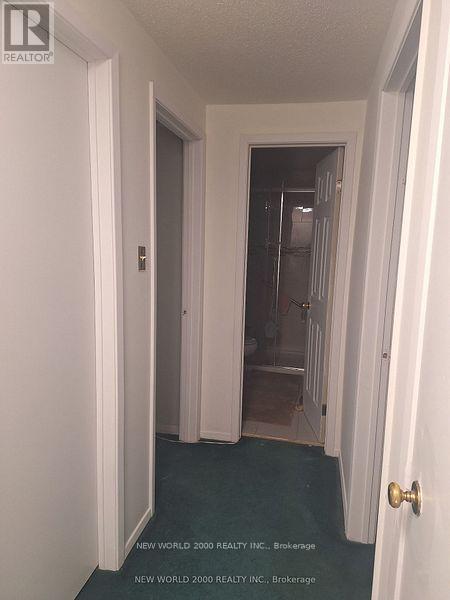 Photo 2 of 676 Galloway Crescent, Mississauga ON