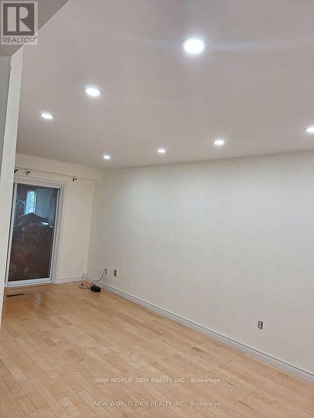 Photo 19 of 676 Galloway Crescent, Mississauga ON