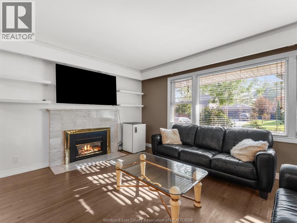Photo 5 of 3010 Church, Windsor ON