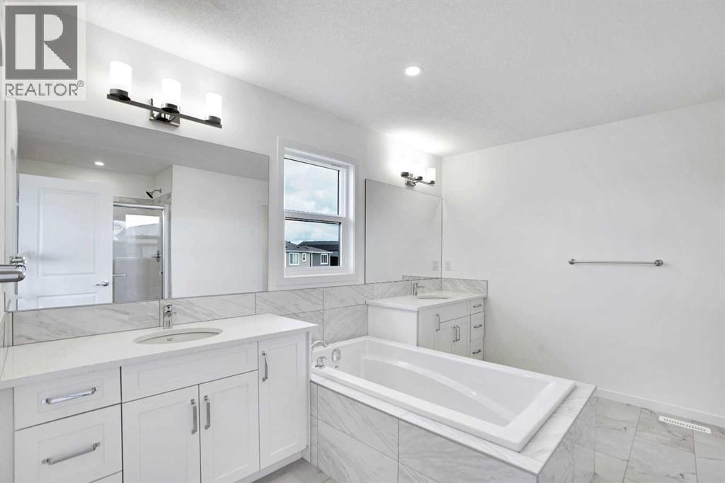 Photo 31 of 425 Magnolia Way Se, Calgary AB