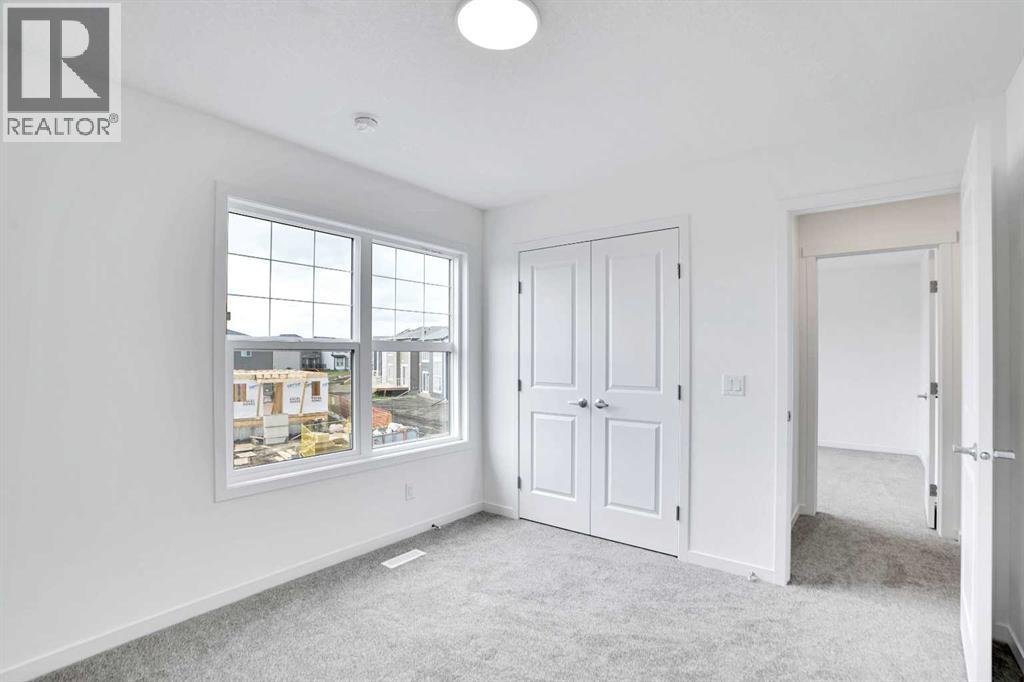 Photo 26 of 425 Magnolia Way Se, Calgary AB