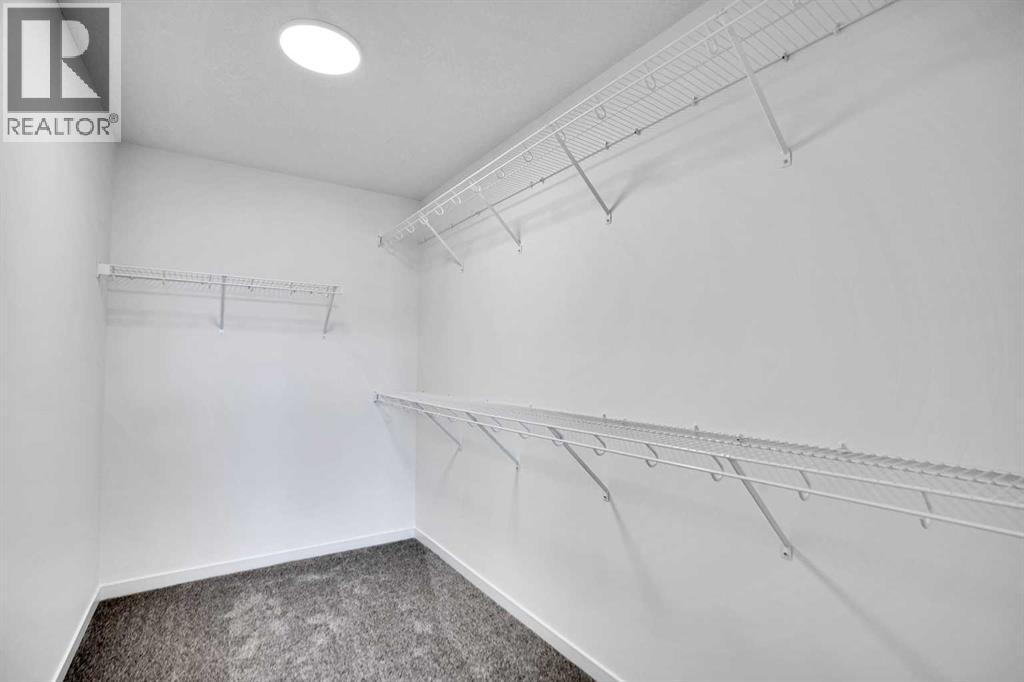Photo 30 of 425 Magnolia Way Se, Calgary AB