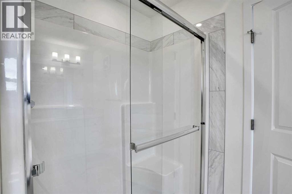 Photo 32 of 425 Magnolia Way Se, Calgary AB
