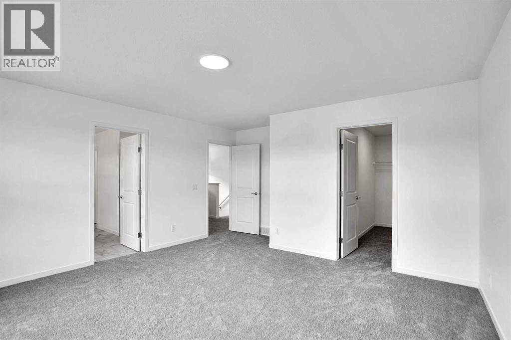 Photo 28 of 425 Magnolia Way Se, Calgary AB