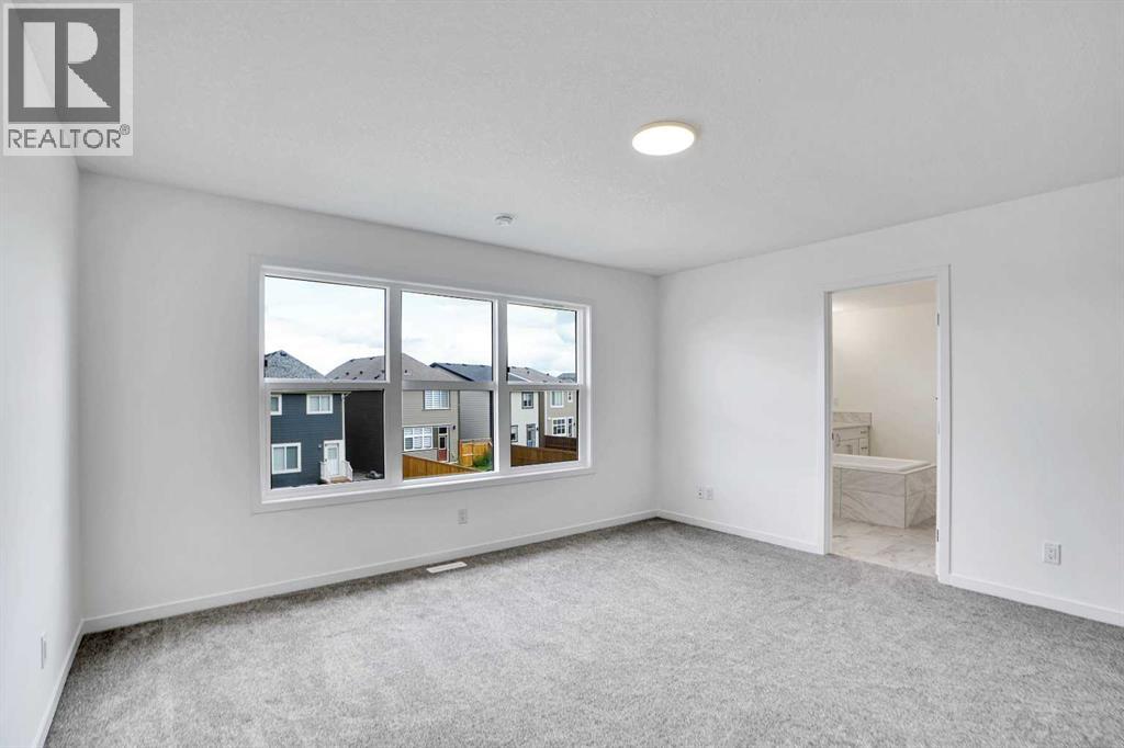 Photo 29 of 425 Magnolia Way Se, Calgary AB