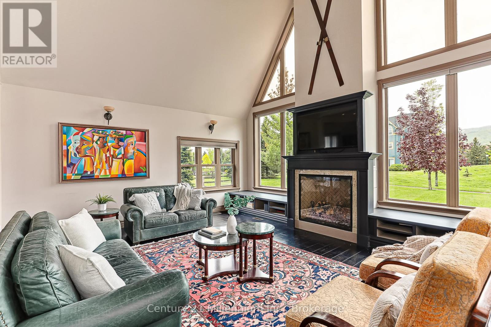 Photo 29 of 159 Snowbridge Way, Blue Mountains ON