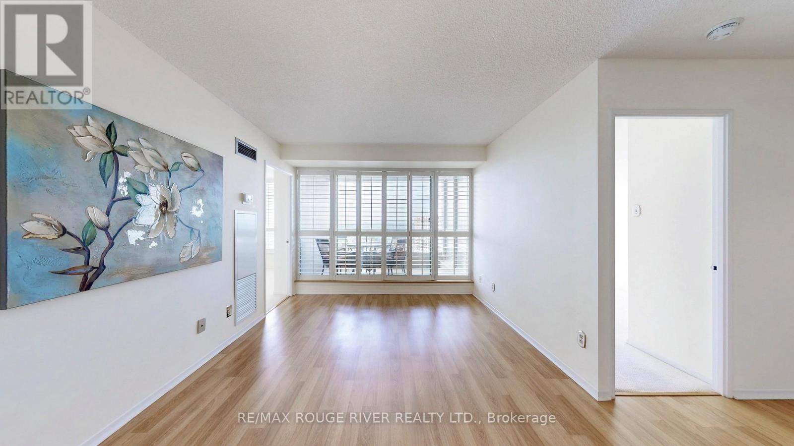 Photo 10 of 1627 1880 Valley Farm Road, Pickering ON