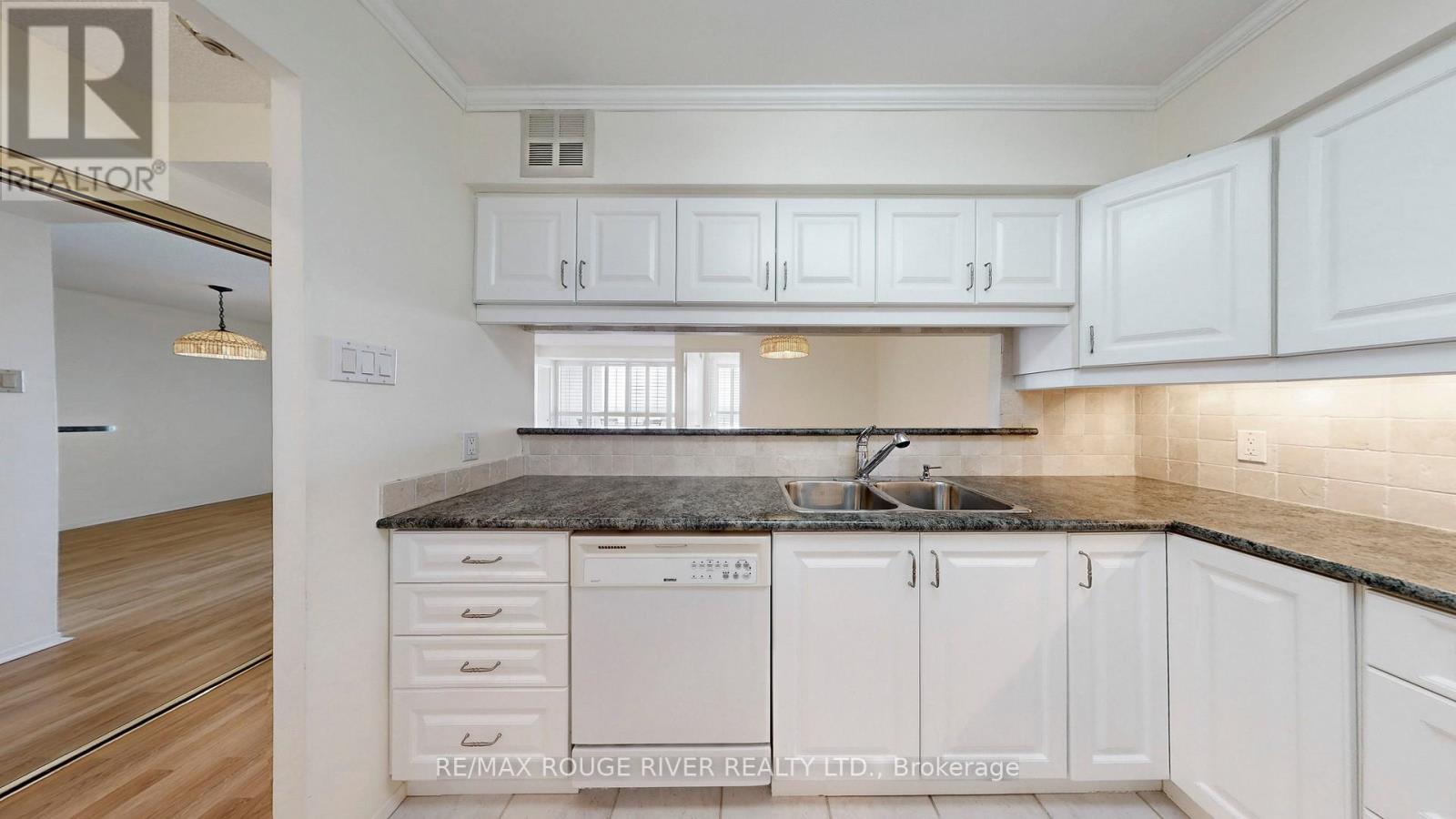 Photo 14 of 1627 1880 Valley Farm Road, Pickering ON