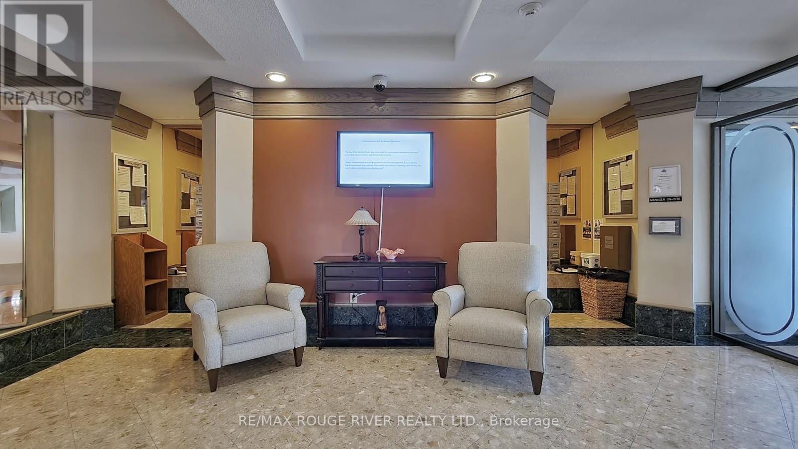 Photo 7 of 1627 1880 Valley Farm Road, Pickering ON