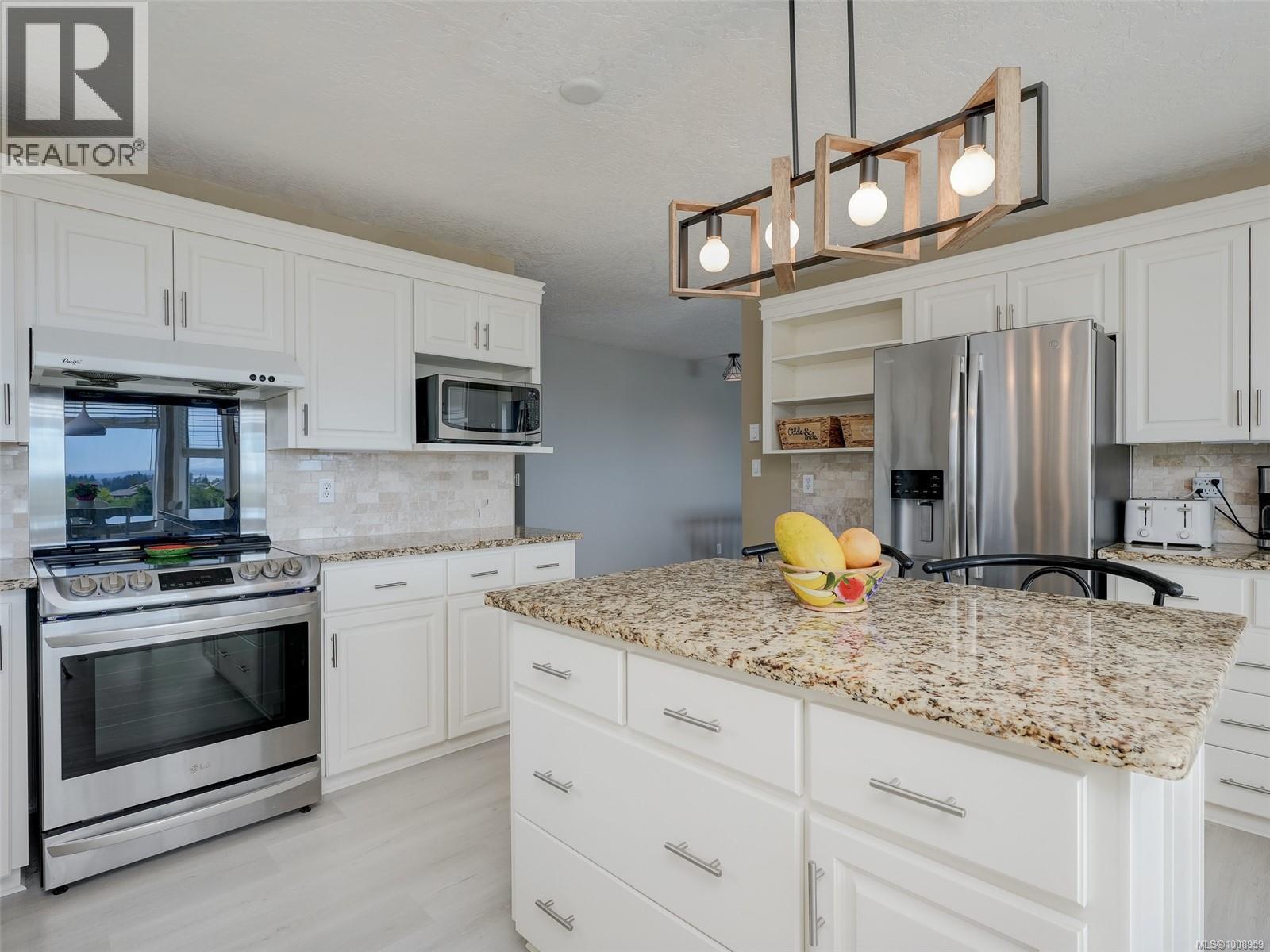  6428 Bella Vista Drive, Central Saanich