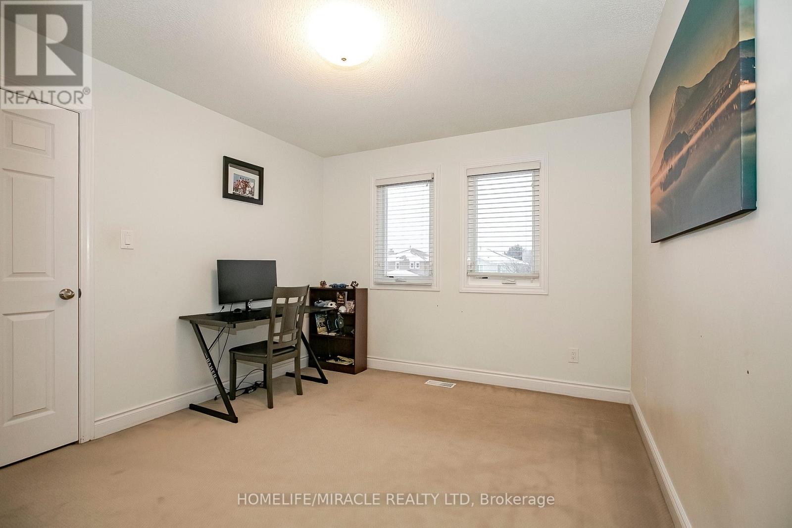 Photo 14 of 25 Oaklea Boulevard, Brampton ON