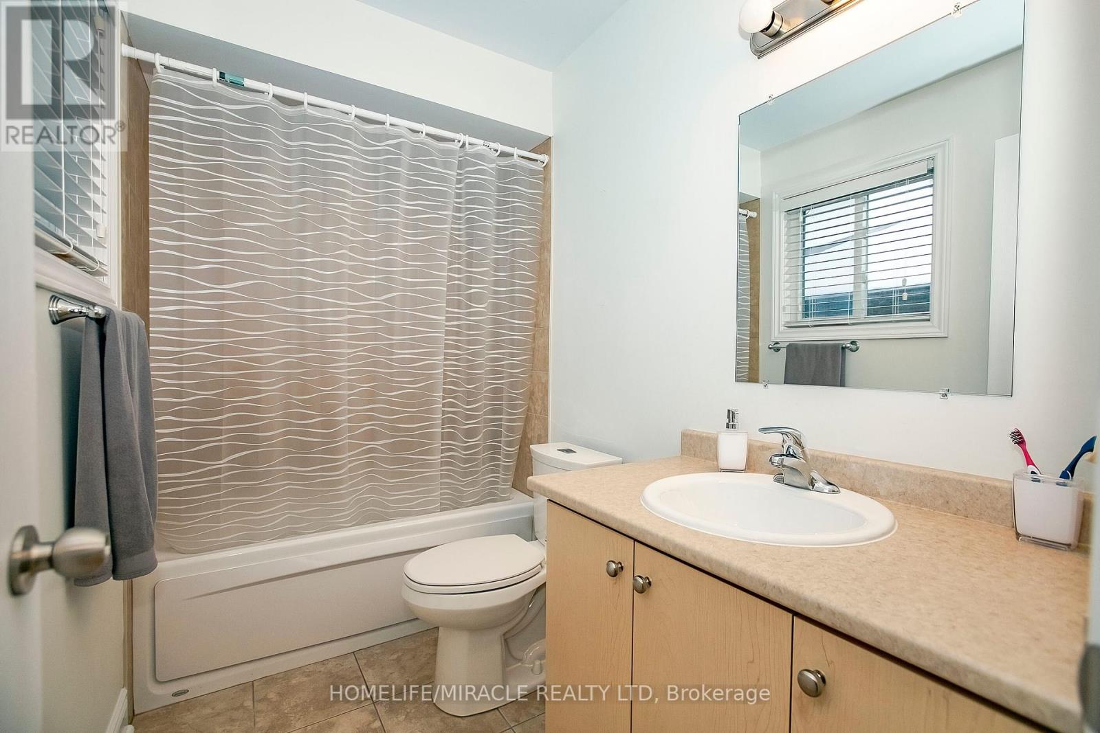 Photo 32 of 25 Oaklea Boulevard, Brampton ON