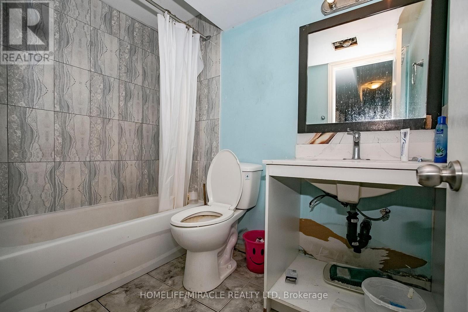 Photo 34 of 25 Oaklea Boulevard, Brampton ON