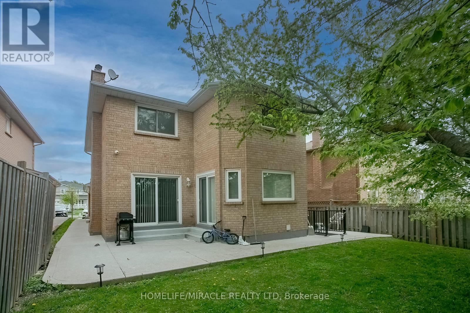 Photo 20 of 25 Oaklea Boulevard, Brampton ON