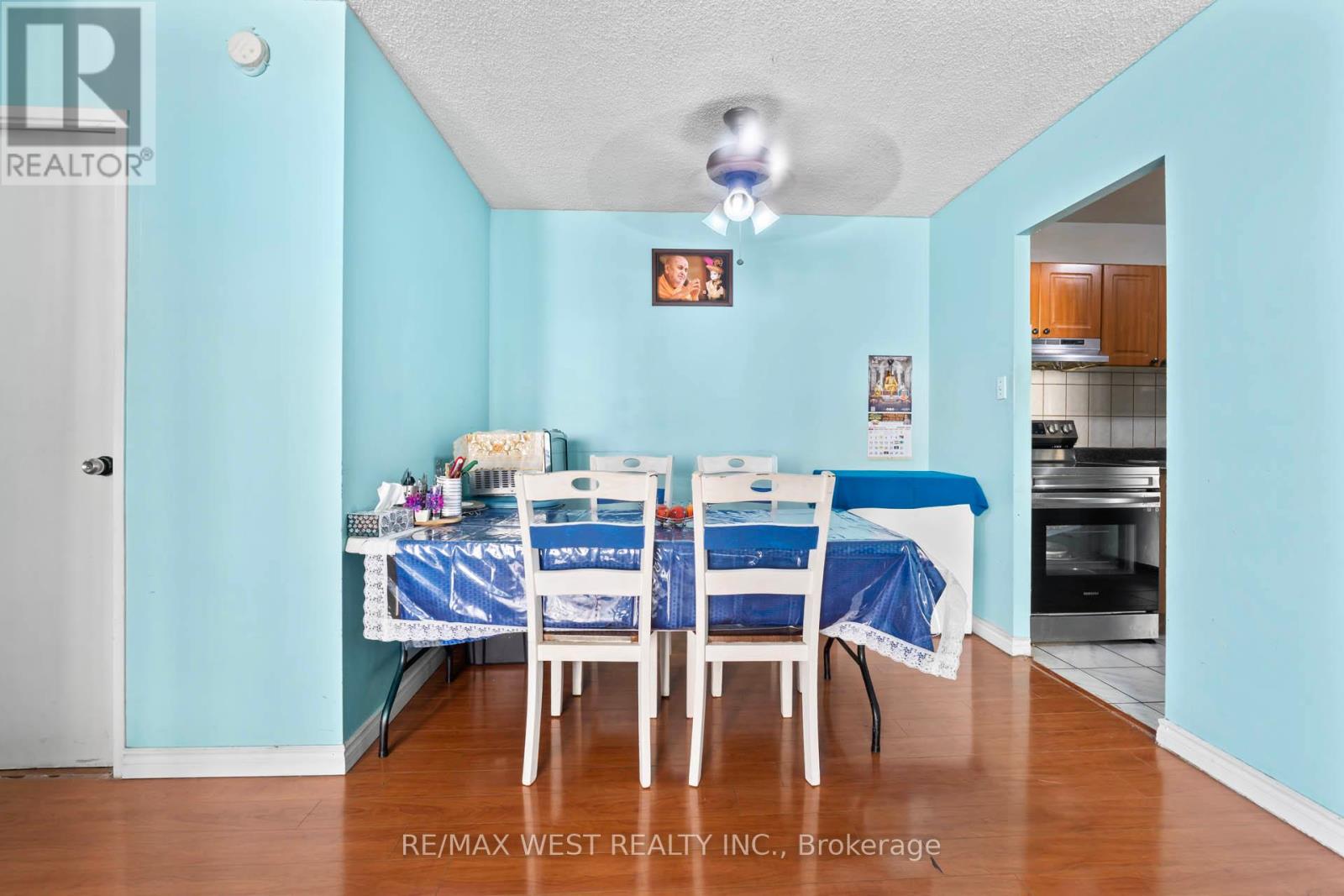 Photo 11 of 605 380 Dixon Road, Toronto ON