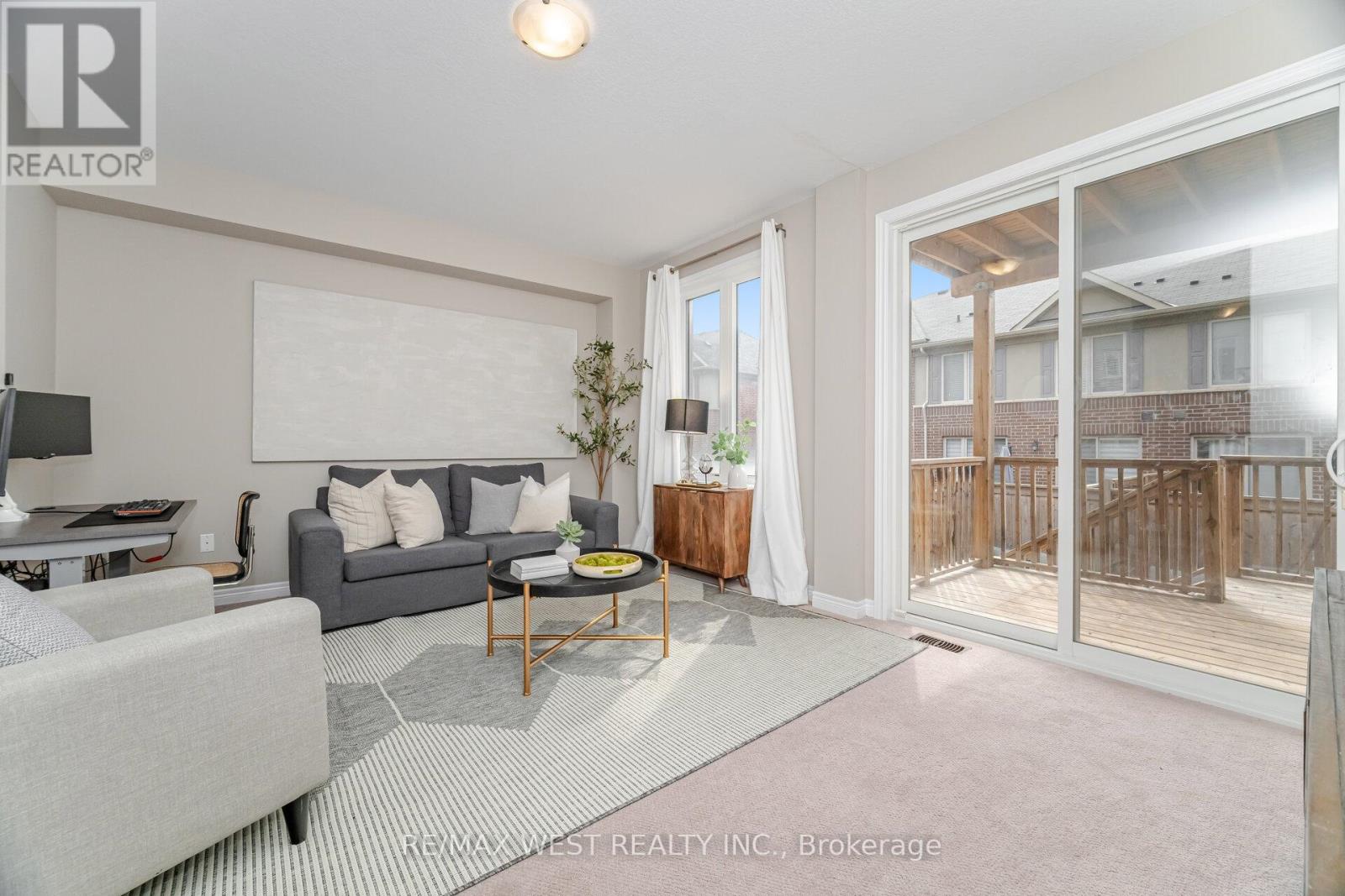Photo 21 of 386 Belcourt Common, Oakville ON