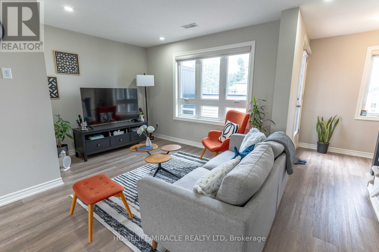 Photo 11 of Unit 45 261 Chapel Hill Drive, Kitchener ON