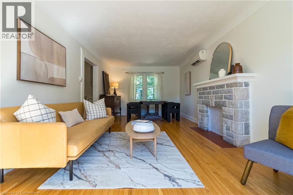 Photo 8 of 116 1st Street N, Stoney Creek ON