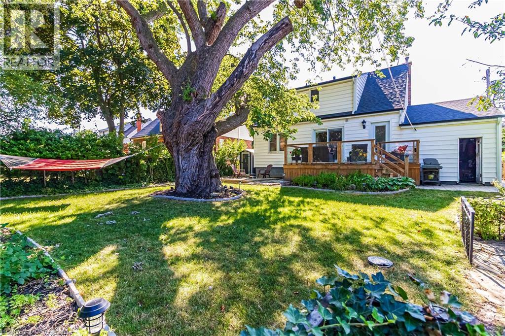 Photo 30 of 116 1st Street N, Stoney Creek ON
