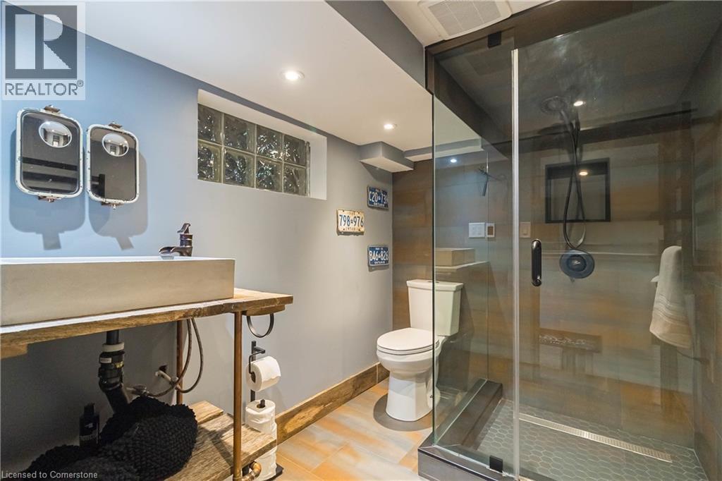 Photo 27 of 116 1st Street N, Stoney Creek ON