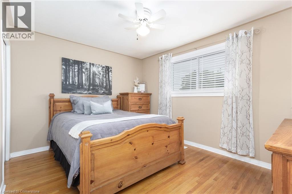 Photo 16 of 63 Lionsgate Avenue, Hamilton ON