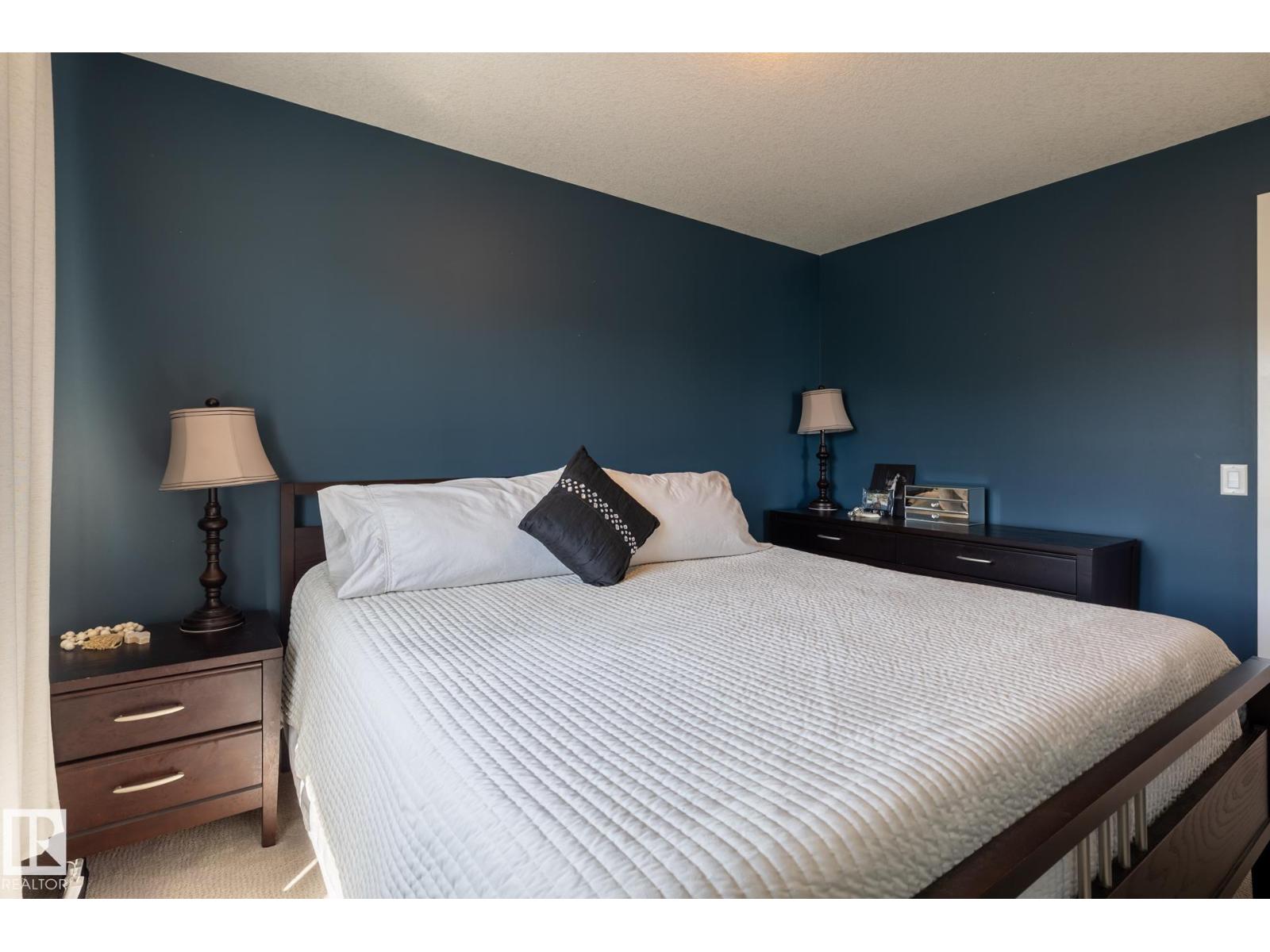 Photo 21 of 7403 Colonel Mewburn Rd Nw, Edmonton AB
